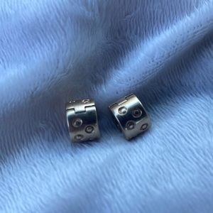 Pandora 14k clips